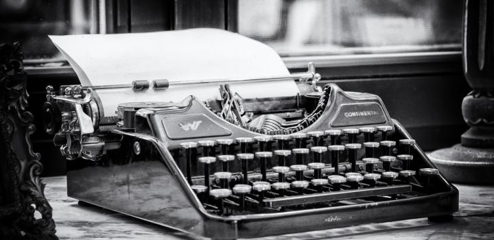 Jurors Typewriter 3711589 1920